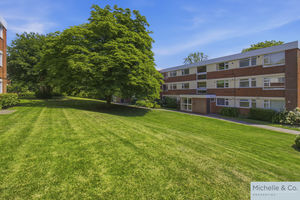 Communal Area- click for photo gallery